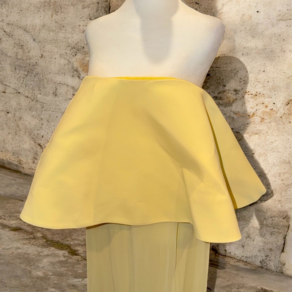 Jacquemus La Robe Vela Strapless Chiffon Gown Yellow Light - Picture 4 of 10